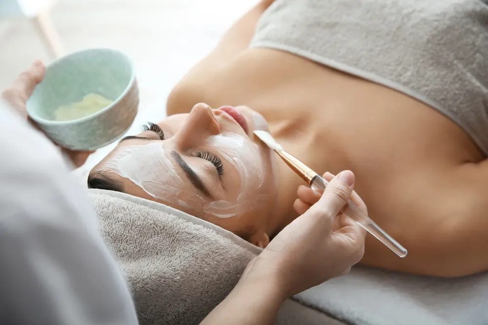 Soin du visage près de Le Pertuis 